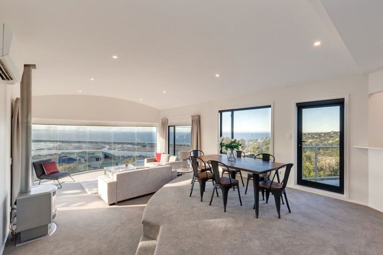 Photo of property in 4 Gardenhill Lane, Redcliffs, Christchurch, 8081