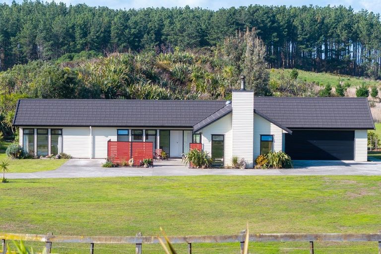 Photo of property in 66 Waitarere Rise Avenue, Waitarere, Levin, 5510