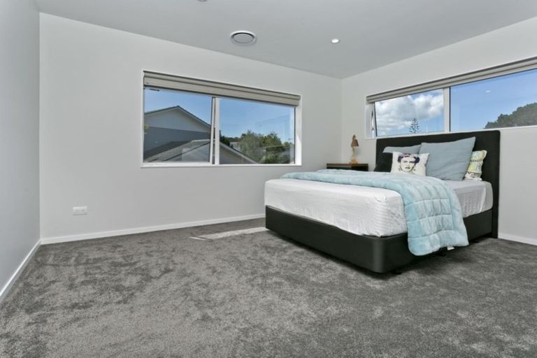 Photo of property in 29a Normanton Street, Glenfield, Auckland, 0629