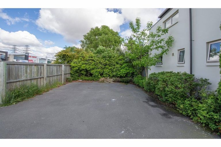 Photo of property in 144a Blenheim Road, Riccarton, Christchurch, 8041