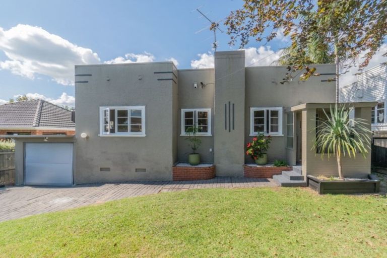 Photo of property in 1/24 Gardner Avenue, New Lynn, Auckland, 0600