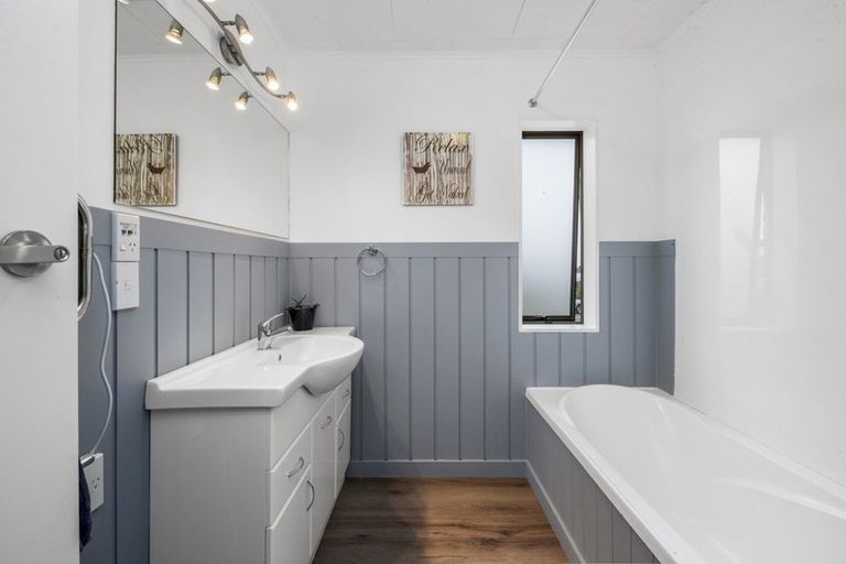 Photo of property in 30 Frederick Street, Two Mile Bay, Taupo, 3330