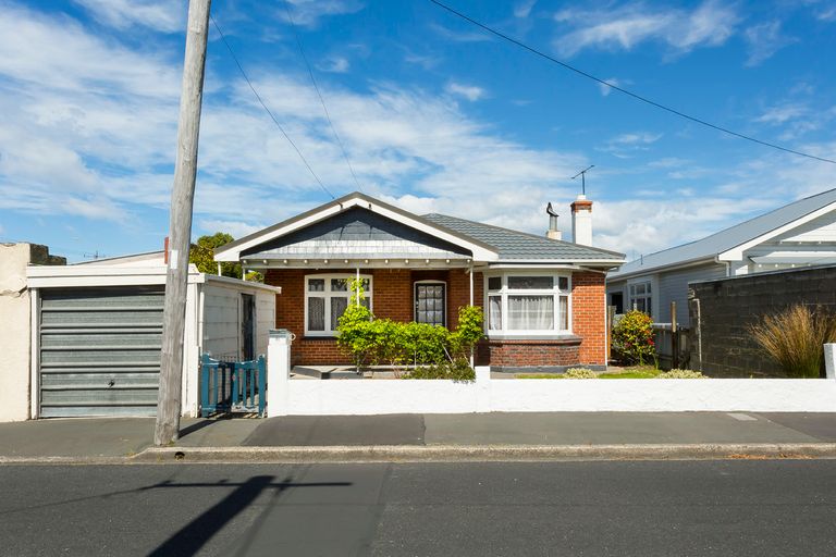 Photo of property in 74 Cutten Street, South Dunedin, Dunedin, 9012