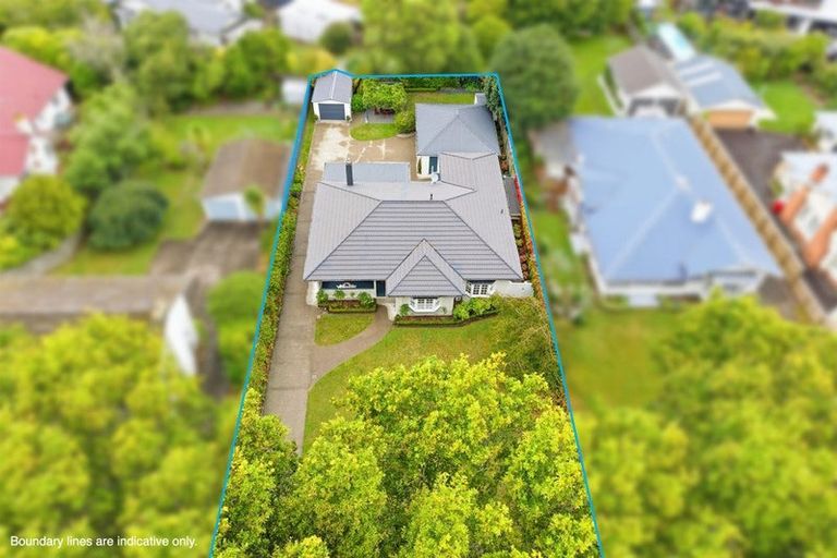 Photo of property in 3 Selwyn Crescent, College Estate, Whanganui, 4500