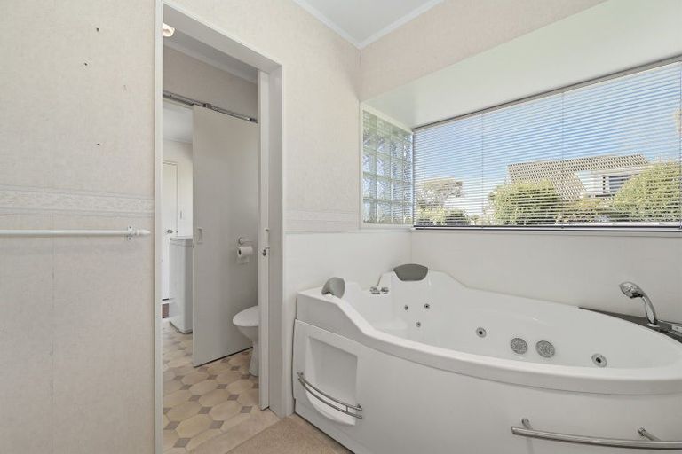 Photo of property in 2 Lindoch Avenue, Te Puna, Tauranga, 3174