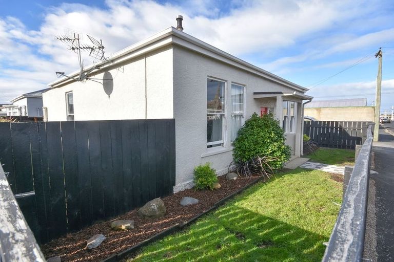 Photo of property in 35 Wesley Street, South Dunedin, Dunedin, 9012
