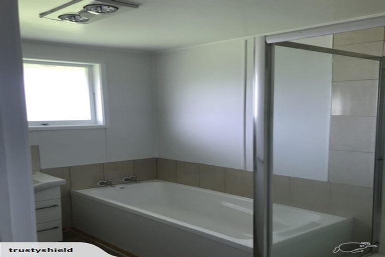 Photo of property in 28 Harania Avenue, Favona, Auckland, 2024