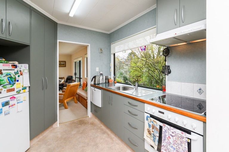 Photo of property in 16 Clifton Terrace, Fitzherbert, Palmerston North, 4410