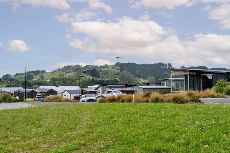 Photo of property in 1 Koromiko Lane, Raglan, 3225