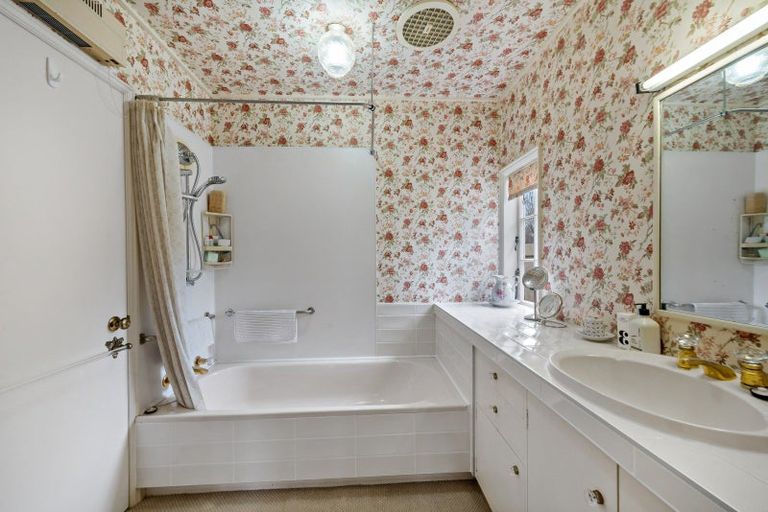 Photo of property in 279 Victoria Avenue, Remuera, Auckland, 1050