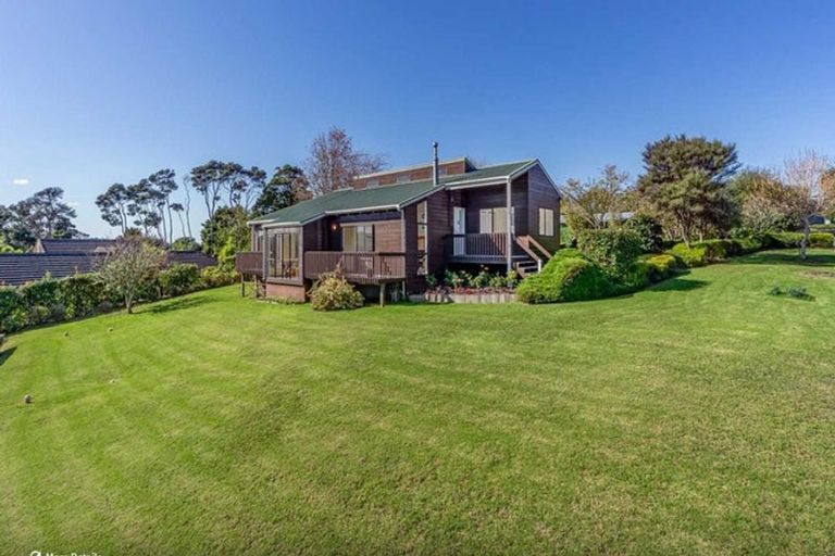 Photo of property in 35 Sarah Todd Lane, Waimauku, 0812