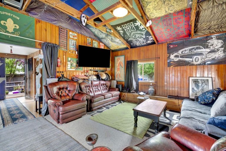 Photo of property in 8 Torrens Road, Hillmorton, Christchurch, 8024