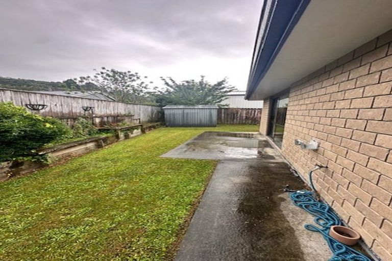 Photo of property in 165a George Street, Stokes Valley, Lower Hutt, 5019