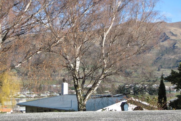 Photo of property in 5 Hedditch Street, Wanaka, 9305