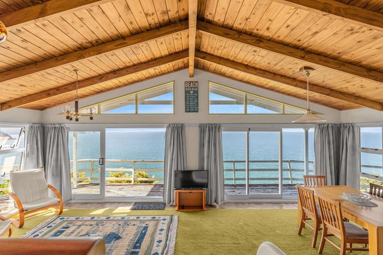 Photo of property in 14 David Mason Avenue, Tairua, 3508