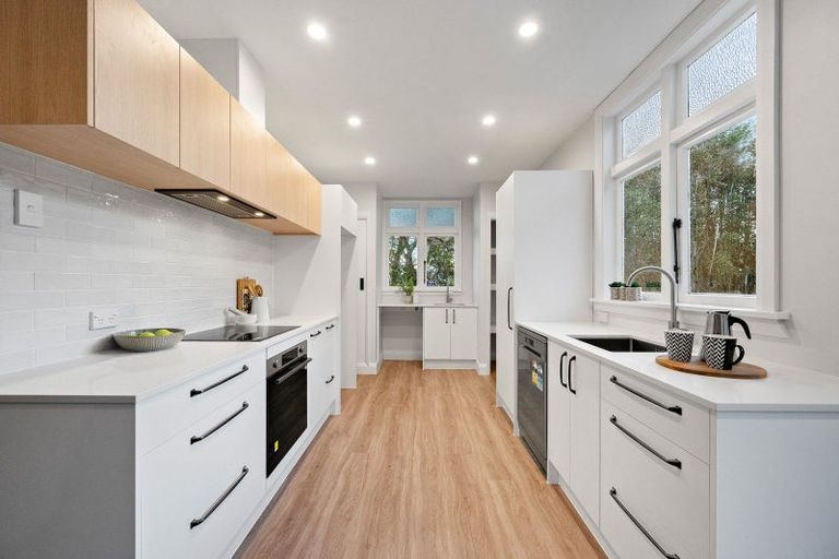 Photo of property in 7 Homebush Road, Khandallah, Wellington, 6035