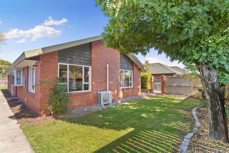 Photo of property in 100 Patterson Terrace, Halswell, Christchurch, 8025