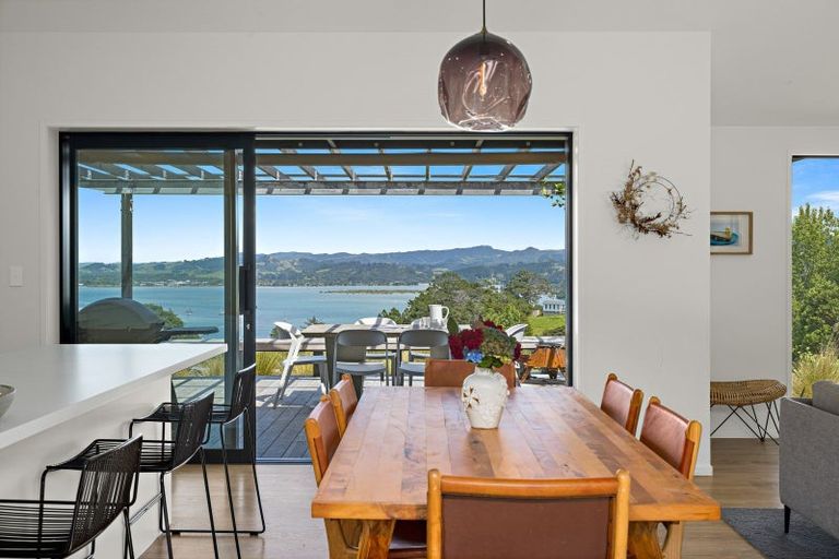 Photo of property in 132 Ti Point Road, Ti Point, Warkworth, 0985