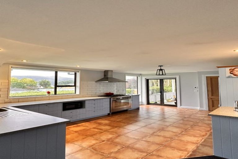 Photo of property in 11 Dickson Street, Macandrew Bay, Dunedin, 9014