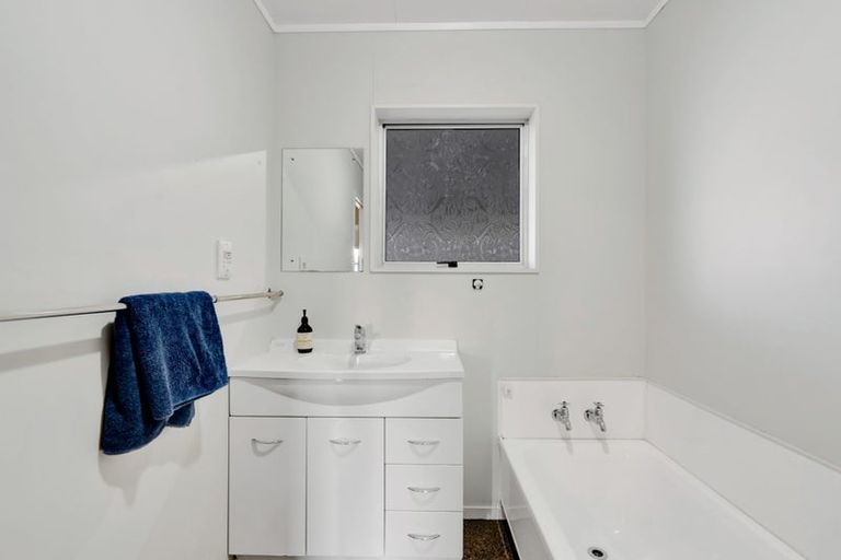 Photo of property in 224 Parklands Avenue, Bell Block, New Plymouth, 4312