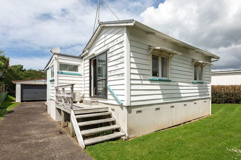 Photo of property in 32 Wallnutt Avenue, Waihi Beach, 3611