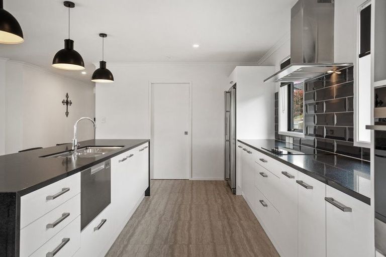 Photo of property in 104 Solan Drive, Waimauku, 0812