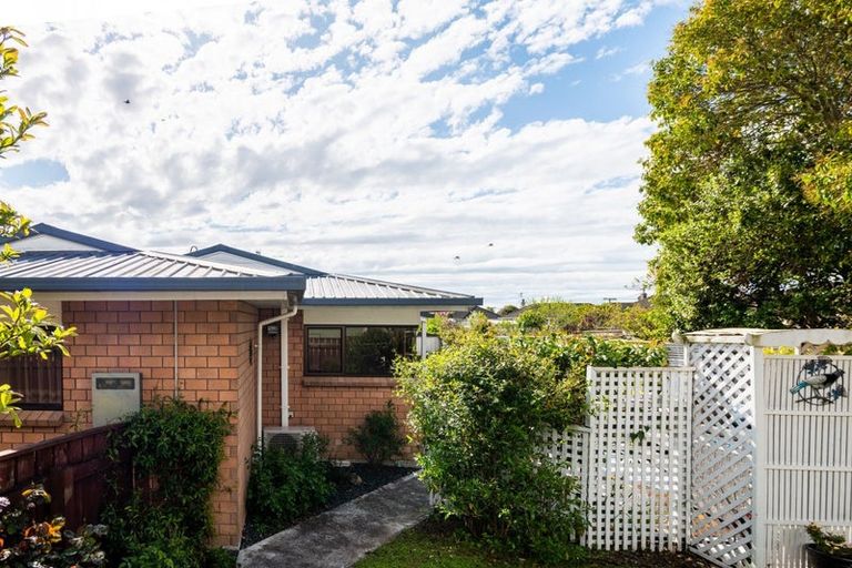 Photo of property in 2/32 Nikau Street, Stoke, Nelson, 7011