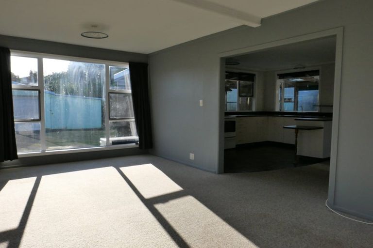 Photo of property in 27 Moana Street, Otaki Beach, Otaki, 5512