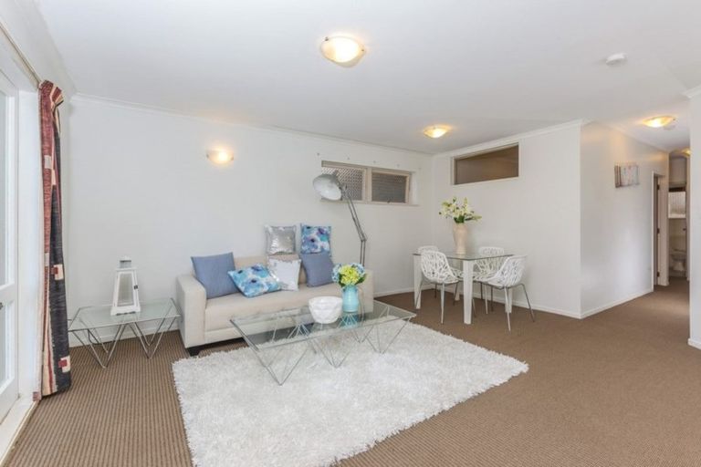 Photo of property in 1/422 Hibiscus Coast Highway, Orewa, 0931