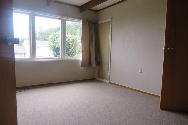 Photo of property in 67 Cedar Street, Maungaraki, Lower Hutt, 5010