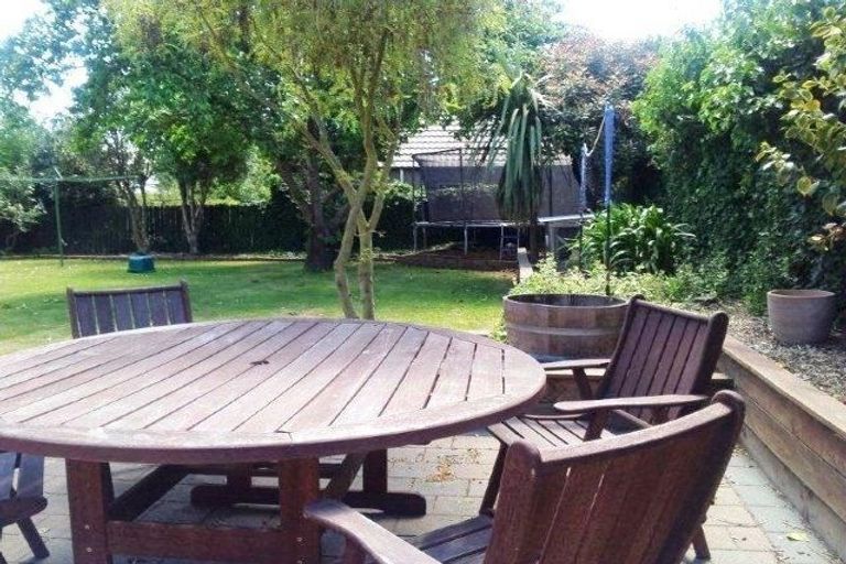 Photo of property in 47 Beckford Road, Saint Martins, Christchurch, 8022