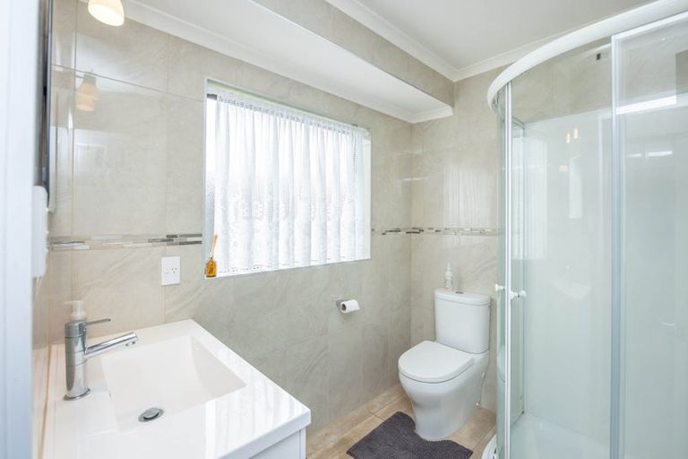 Photo of property in 7 Hollinger Place, Nawton, Hamilton, 3200