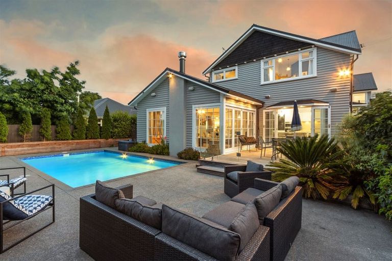 Photo of property in 58 Jeffreys Road, Fendalton, Christchurch, 8052