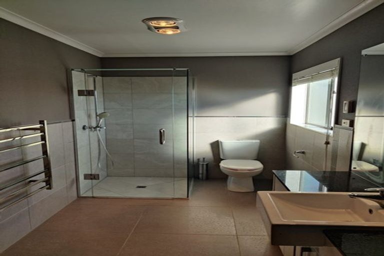 Photo of property in 52 Mission Heights Drive, Flat Bush, Auckland, 2016