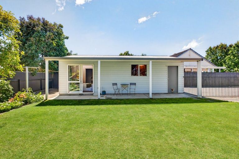 Photo of property in 1002 Fitzroy Avenue, Mahora, Hastings, 4120