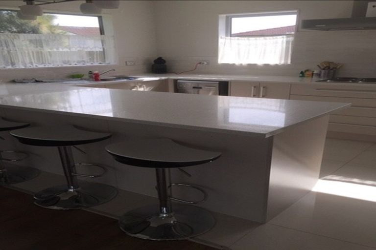 Photo of property in 397a Bucklands Beach Road, Bucklands Beach, Auckland, 2012