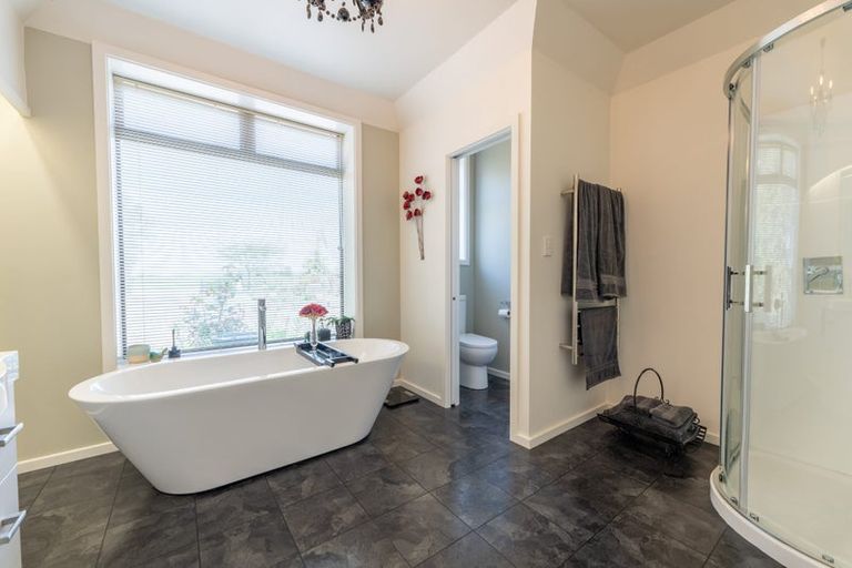 Photo of property in 231 Divan Road, Levels, Timaru, 7975