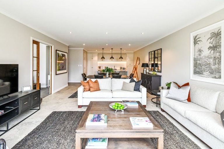 Photo of property in 6 Francesco Drive, Karaka, Papakura, 2113