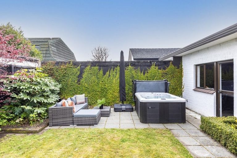 Photo of property in 2/73 Winchester Street, Merivale, 8014