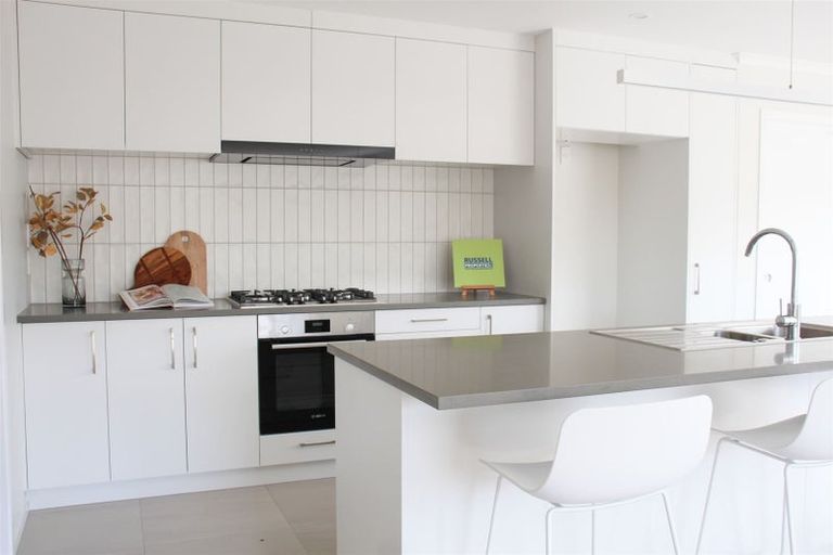 Photo of property in 47 Stockport Grove, Churton Park, Wellington, 6037