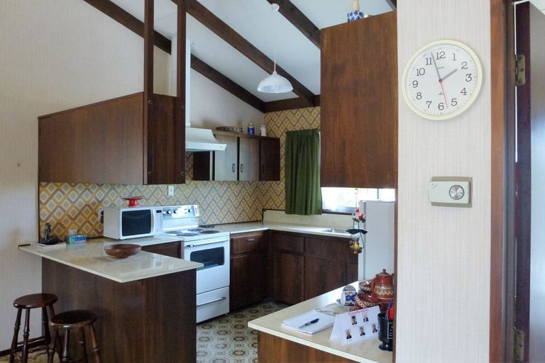 Photo of property in 16 Arnott Street, Alexandra, 9320