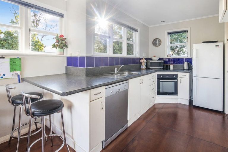 Photo of property in 34 Chesterton Street, Johnsonville, Wellington, 6037