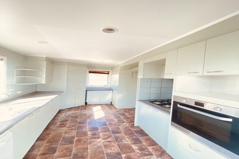 Photo of property in 49 Roys Road, Weymouth, Auckland, 2103