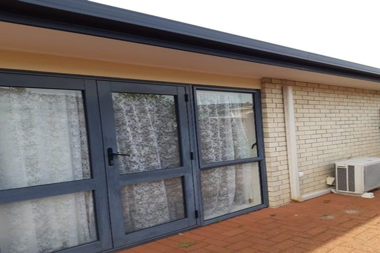 Photo of property in 3/66 Kawaha Point Road, Kawaha Point, Rotorua, 3010