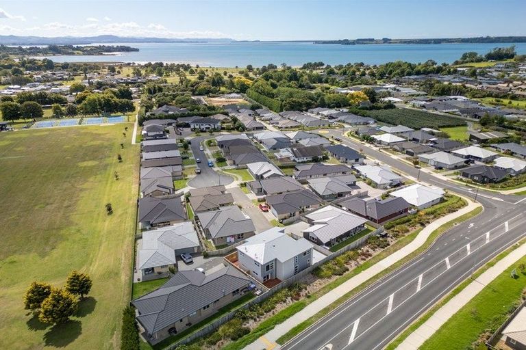 Photo of property in 38b Richardson Road, Omokoroa, 3172