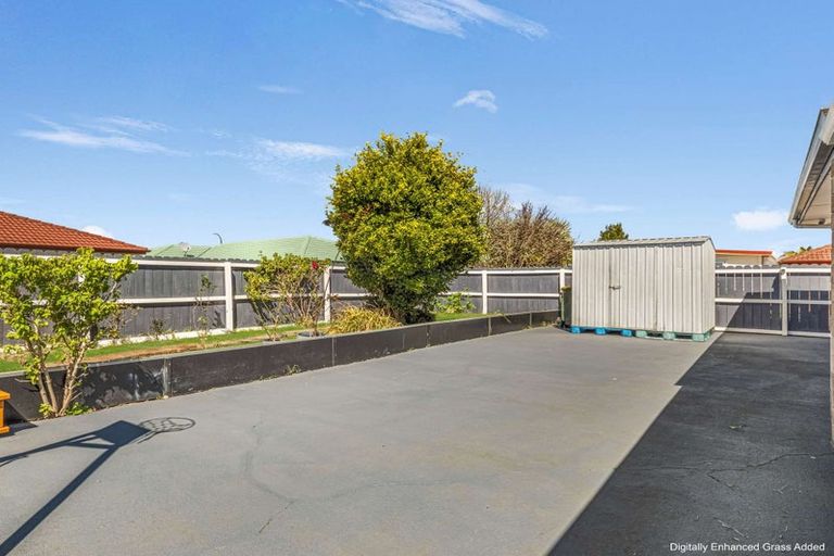 Photo of property in 526 Massey Road, Mangere, Auckland, 2022