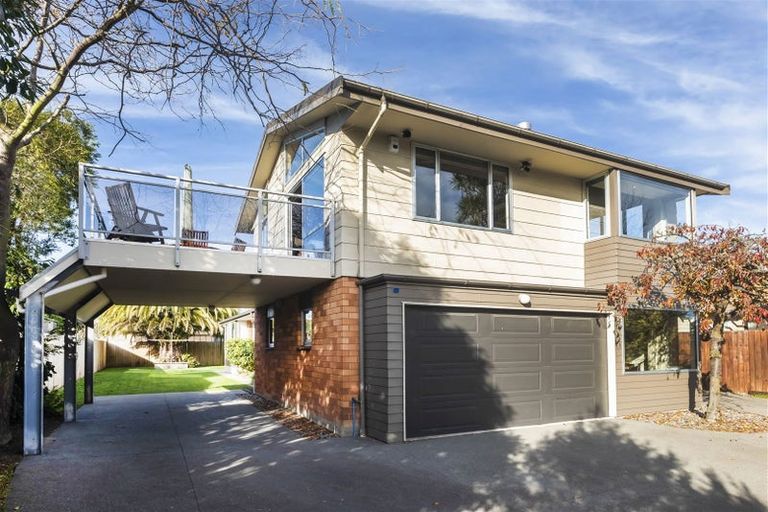 Photo of property in 53 Sayers Crescent, Ilam, Christchurch, 8041