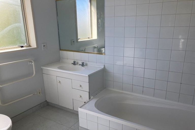 Photo of property in 11 Westerleigh Street, Bishopdale, Christchurch, 8053