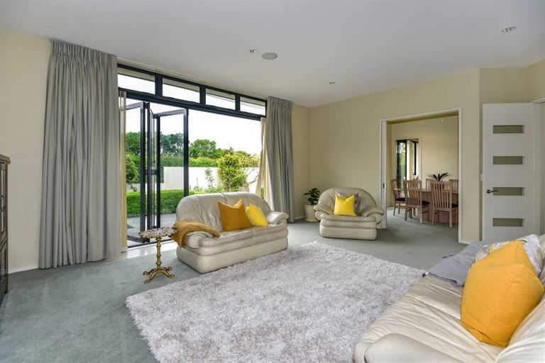 Photo of property in 51 Kirkwood Avenue, Upper Riccarton, Christchurch, 8041