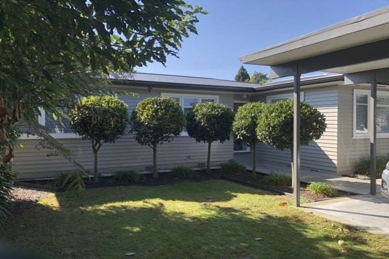 Photo of property in 3 Woodstock Place, Hokowhitu, Palmerston North, 4410